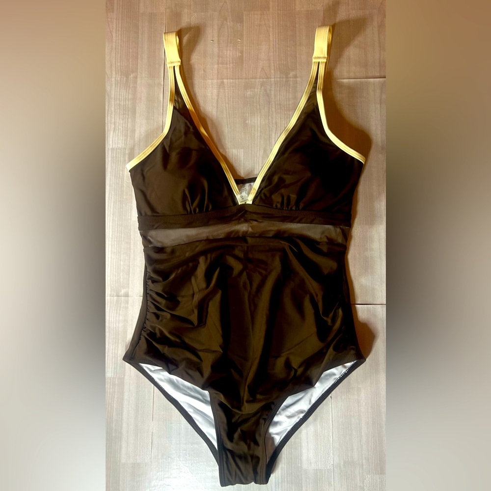Suuksess Women’s One Piece Brown Bathing Suit/Swim Suit Size Medium. New!